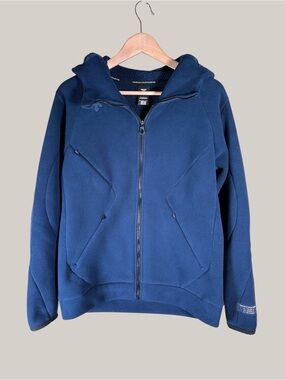 Descente Men’s Athletic Fleece Hooded Training Jacket